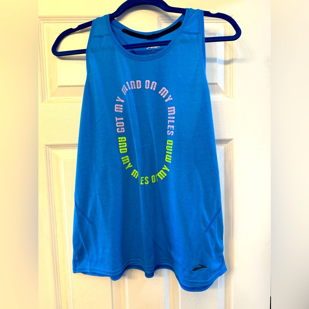 Women’s Brooks distance tank